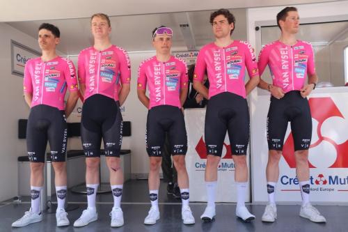 boucle-artois-2025-van-rysel-roubaix-photo-pierre-willemetz-10 (1)