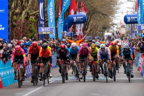 region-pays-de-la-loire-tour-2024-etape-1-photo-marie-vaning-lnc-05