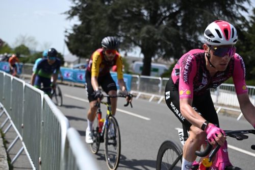 region-pays-de-la-loire-tour-2026-etape-3-photo-duval-lnc-03