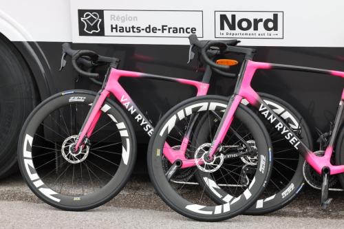 van-rysel-roubaix-4JDK-avant-course-13-05-2024-photo-laurent-sanson-182